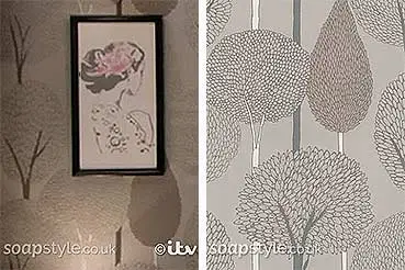 Coronation Street Wallpaper: Rovers Return Pub Living Room